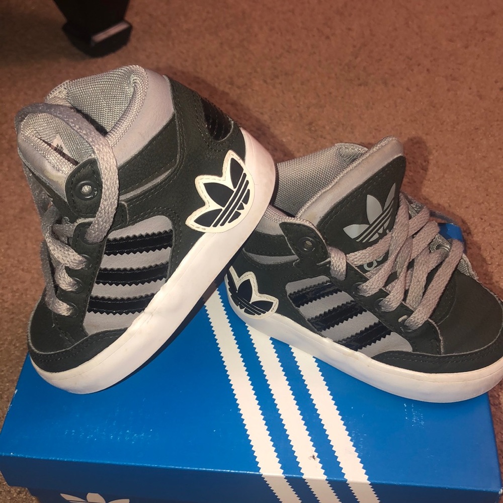 Adidas High Tops Size 5 Toddler